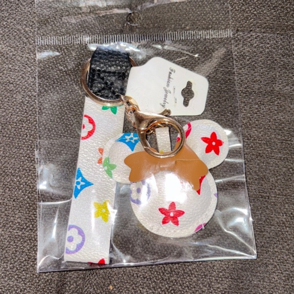 Colorful Mickey Mouse Flower Keychain - Picture 1 of 2